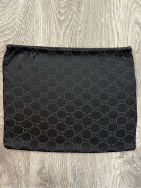 Gucci dust bag (C413)